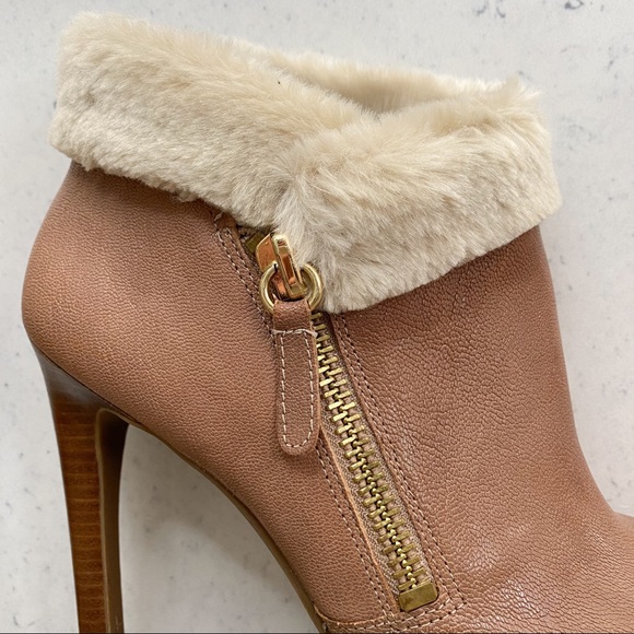 Guess Ivorie Faux-Fur Booties *NWOT* - Picture 2 of 11